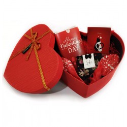 Κουτί Βαλεντίνου με εσώρουχο “Happy Valentine’s Day”
