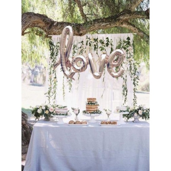 Σύνθεση Μπαλονιών LOVE Σύνθεση Μπαλονιών LOVE